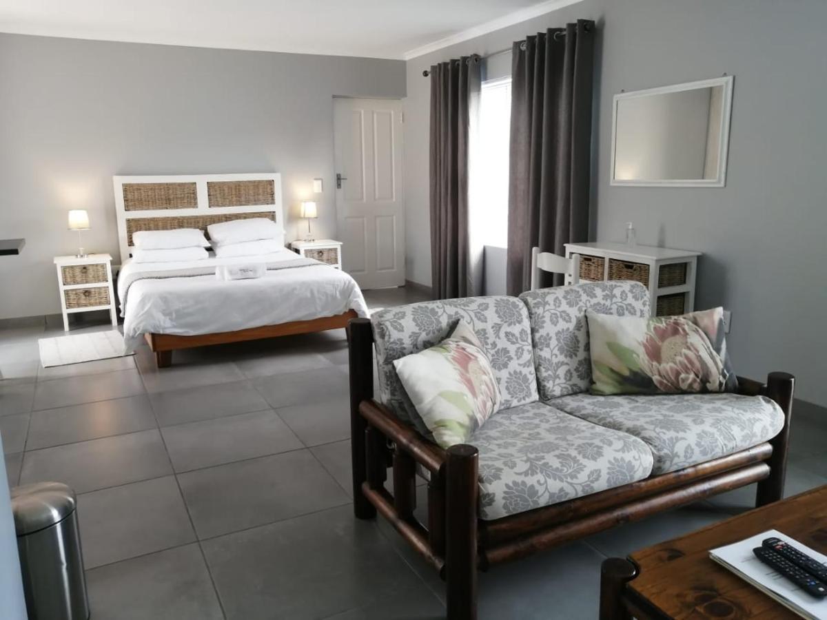 Northern Vine Guesthouse B&B Self-Catering Brackenfell Bagian luar foto