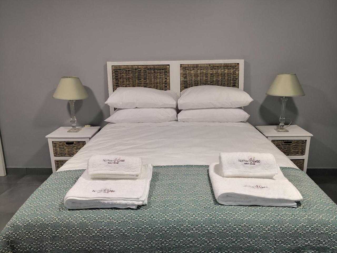 Northern Vine Guesthouse B&B Self-Catering Brackenfell Bagian luar foto